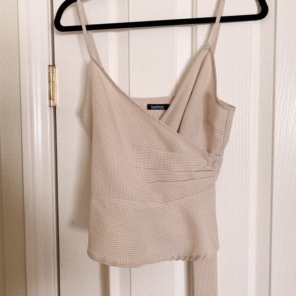 BOOHOO - Gingham Wrap Tank